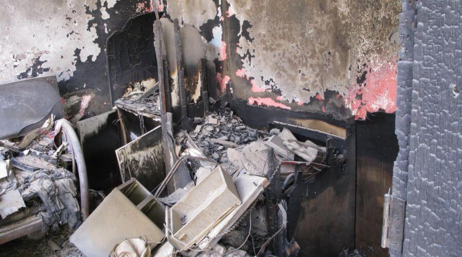 Why choose water damage restoration service for basement flood restoration services in Worcester